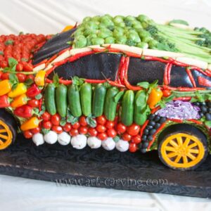 Автомобиль из овощей (90*35 см)